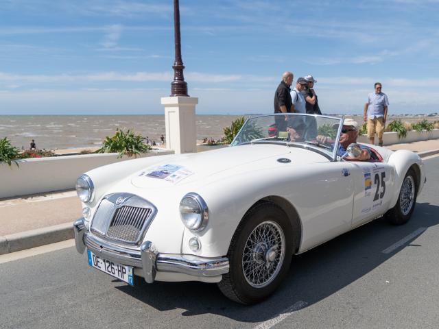 Course Automobile Ancienne Retro Chatelaillon Plage